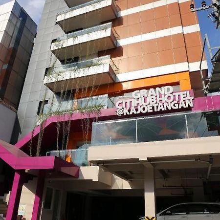 Grand Citihub Hotel @Kajoetangan Malang Exterior foto
